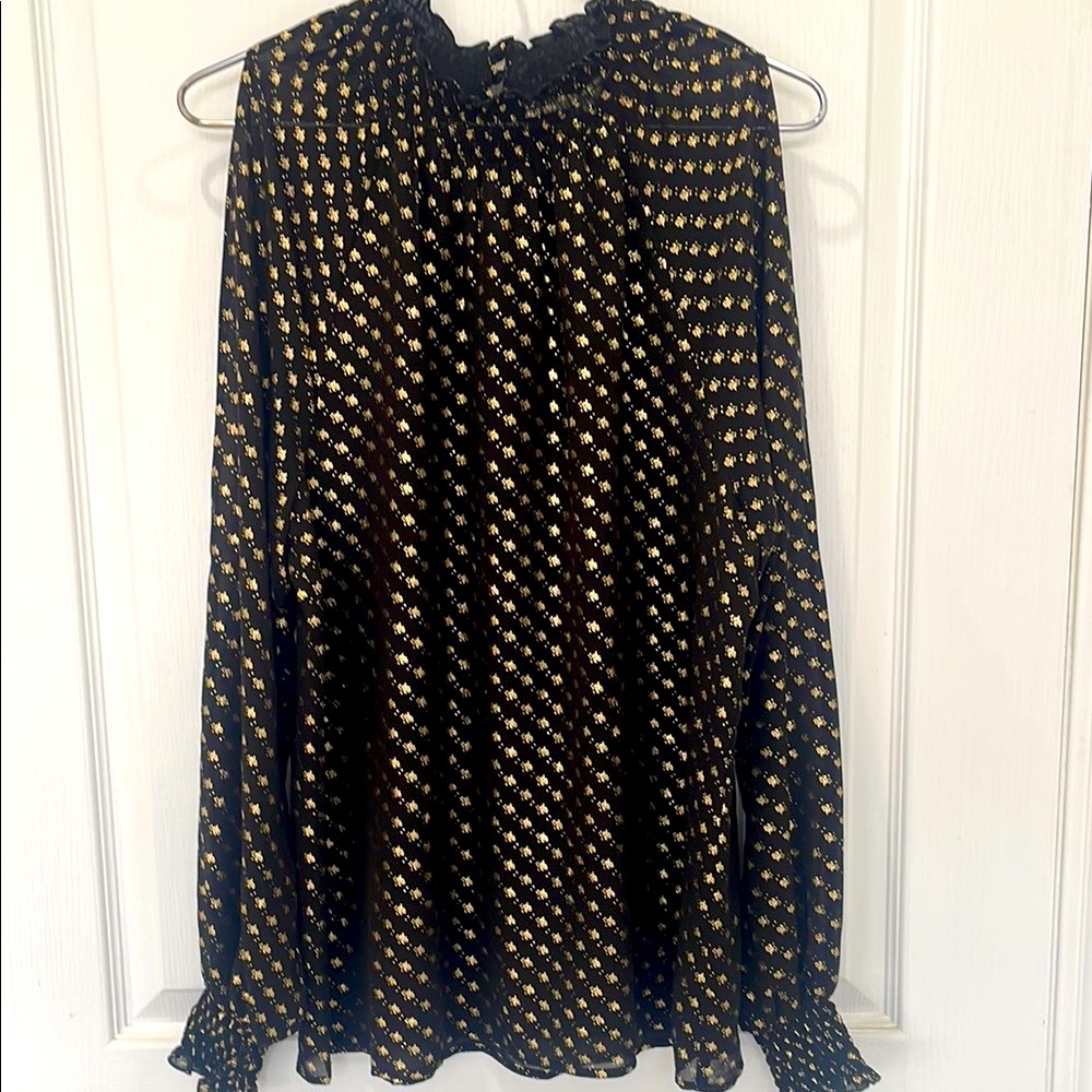Rose + Olive Black Metallic Gold Leaf Print Cold Shoulder Keyhole Back Top Large